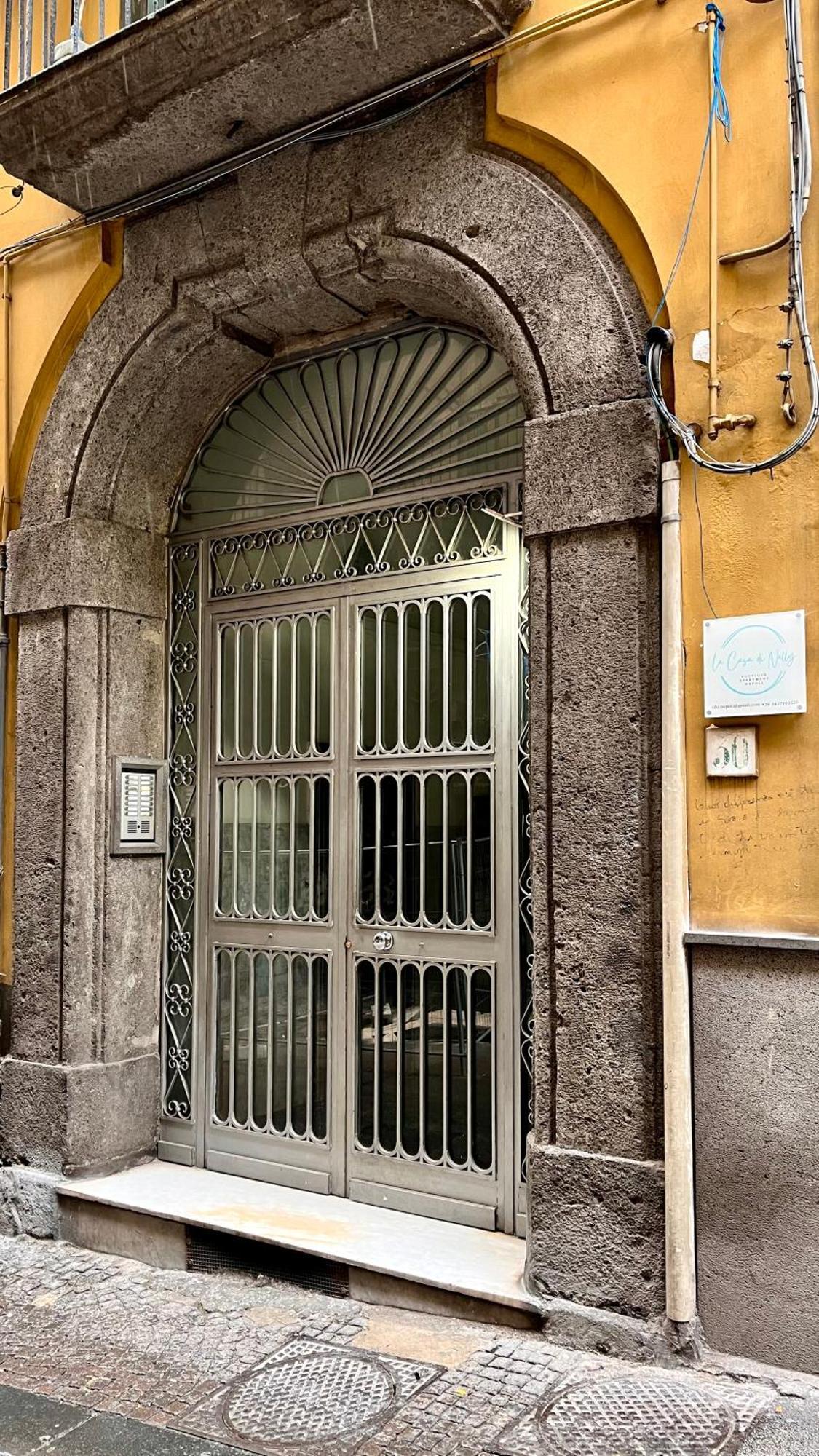 La Casa Di Nelly Boutique Apartment Napoli Nápoles Exterior foto